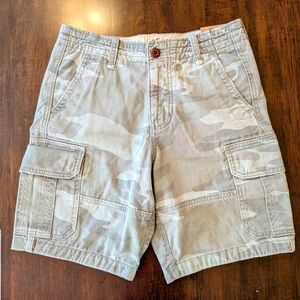 Hollister Classic Cargo Fit Camo Shorts
